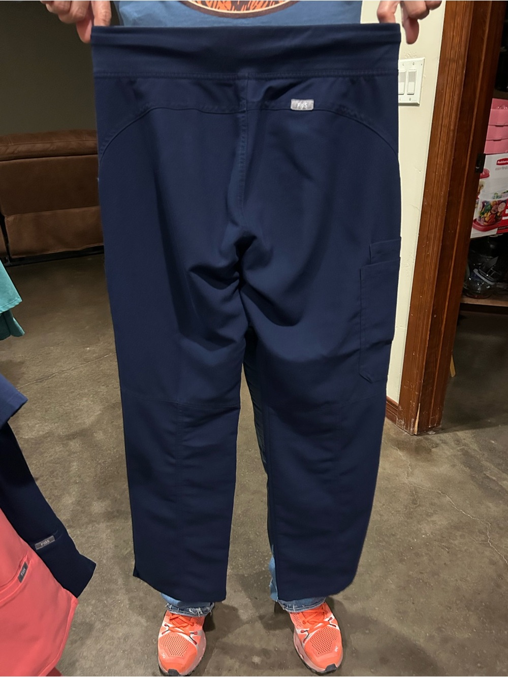 Women’s figs Kade cargo pants - Picture 3 of 4